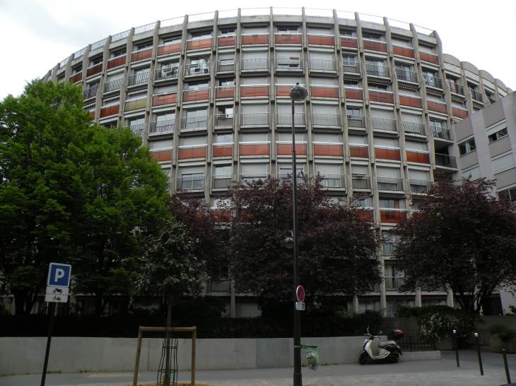  immeuble de forme arrondie, rue des Cordelières